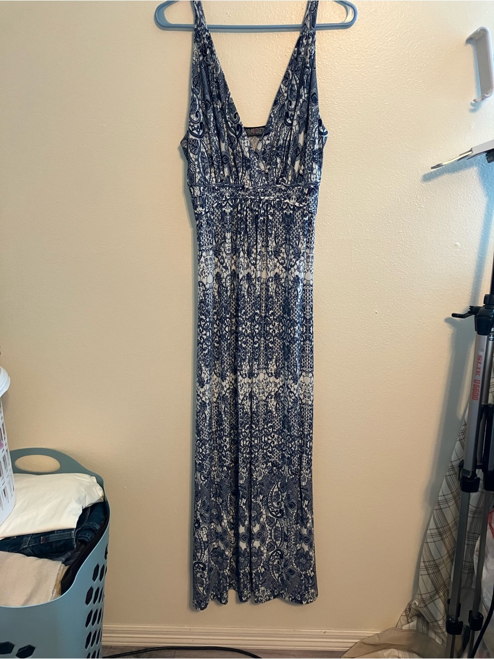 The Pyramid Collection Navy and White V-Neck Maxi Dress